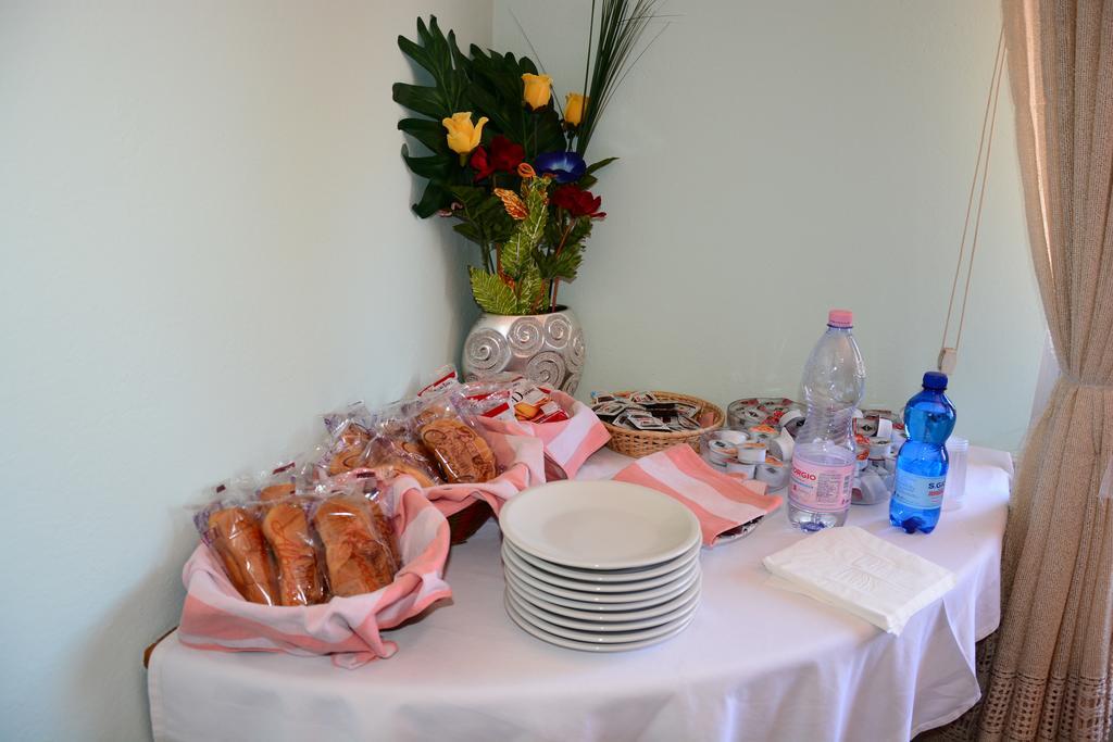 San Sperate Hotel Sagittario מראה חיצוני תמונה