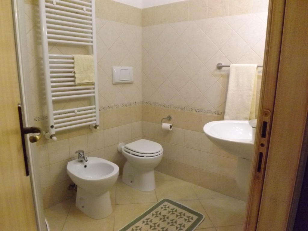 San Sperate Hotel Sagittario חדר תמונה